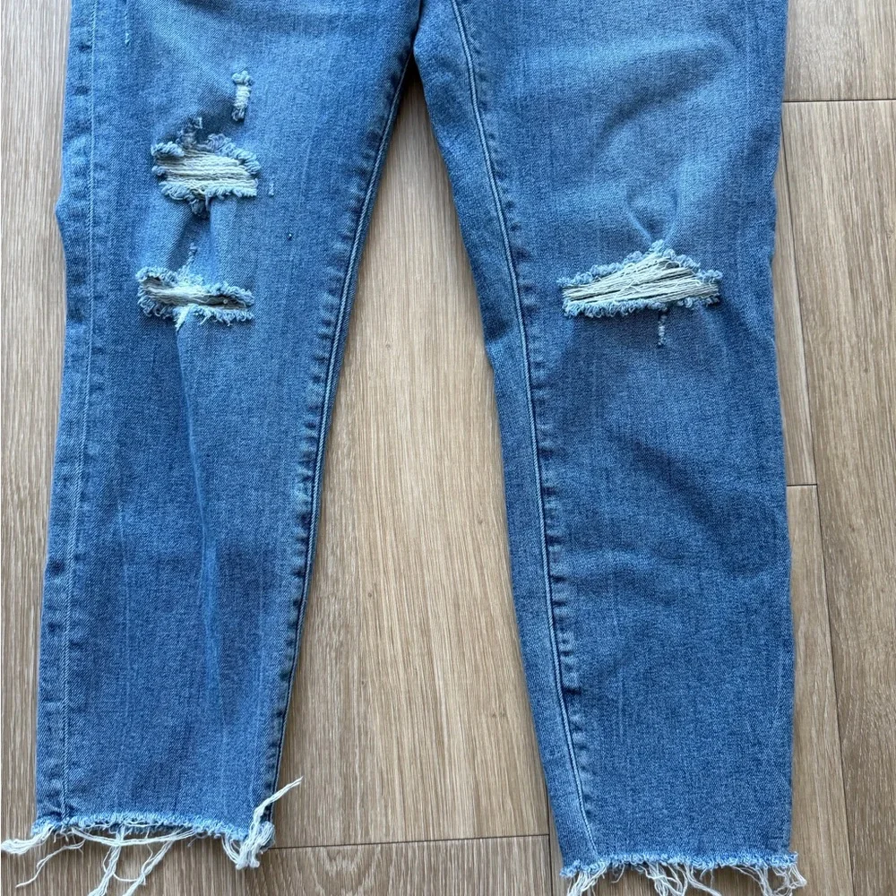 Abercrombie & Fitch Distressed Super skinny High rise size 12 short